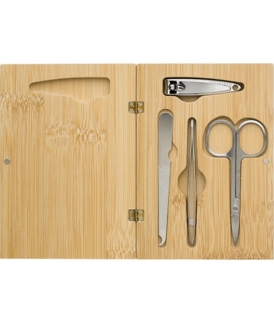 Set manucure dans un étui en bambou