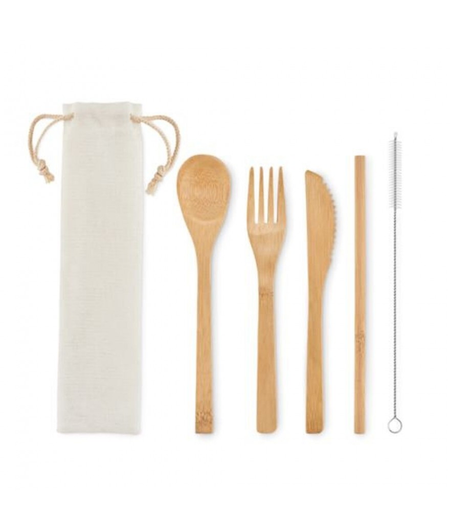 Couverts bambou avec paille
