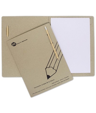 Conférencier en carton recyclé avec bloc-notes