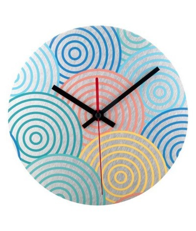 Pendule murale sur-mesure en aluminium