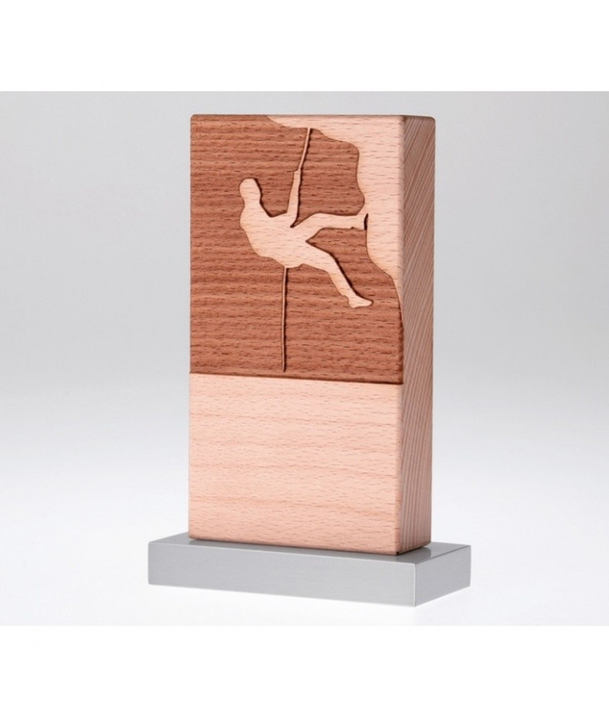 Trophée bois avec sujet gravé et base aluminium