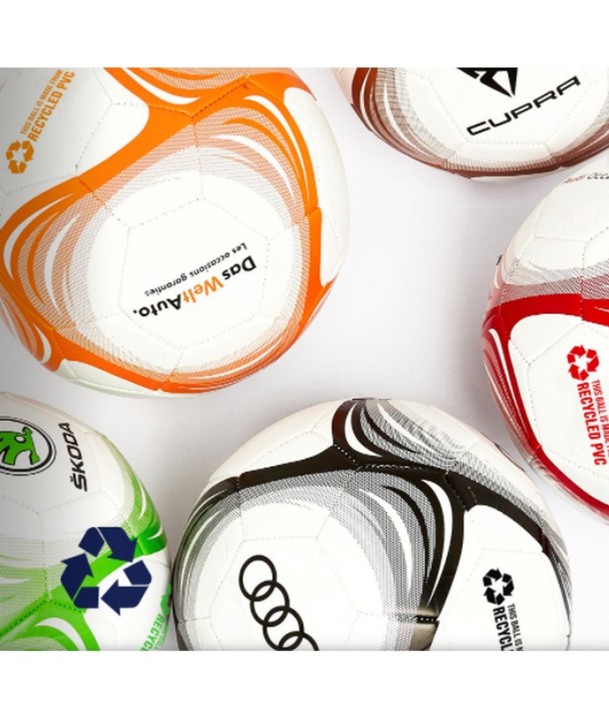 Ballon de football recyclé